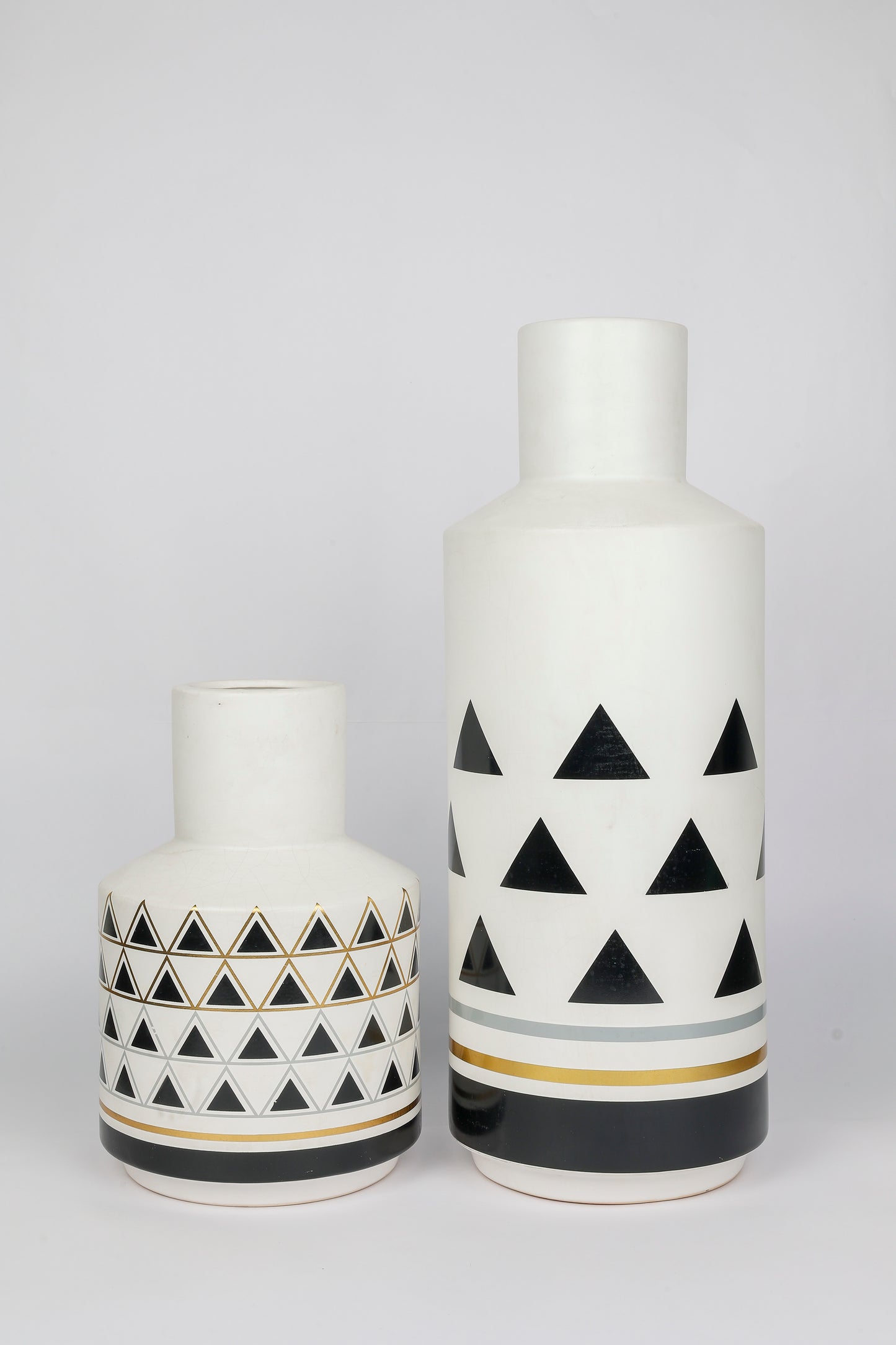 WHITE TRIANGLE VASE