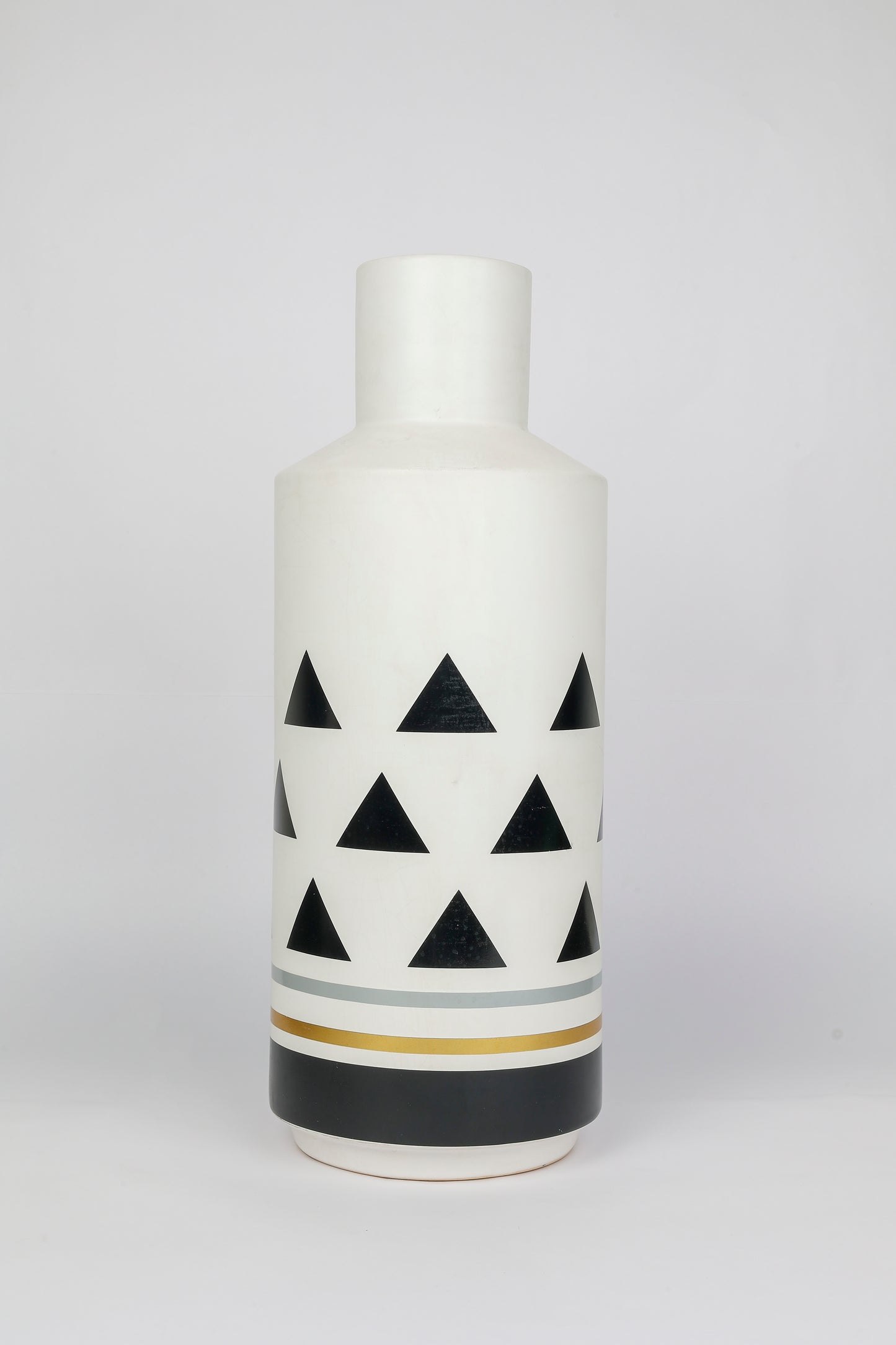 WHITE TRIANGLE VASE