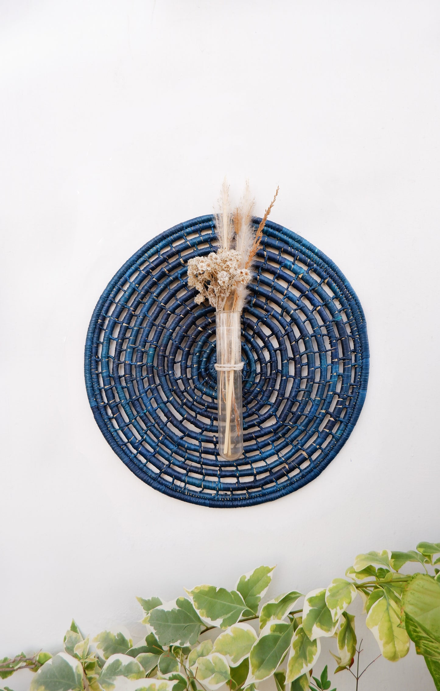 Moonj Spiral Net Wall Decor / Navy Blue